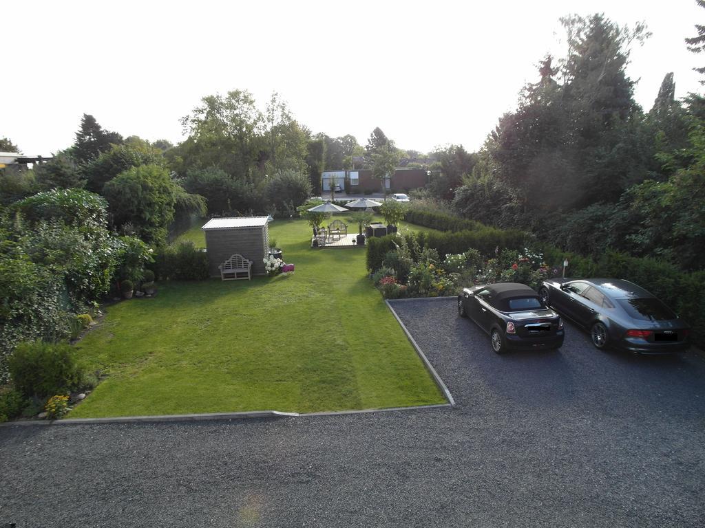 Bed & Breakfast Meerbusch Esterno foto