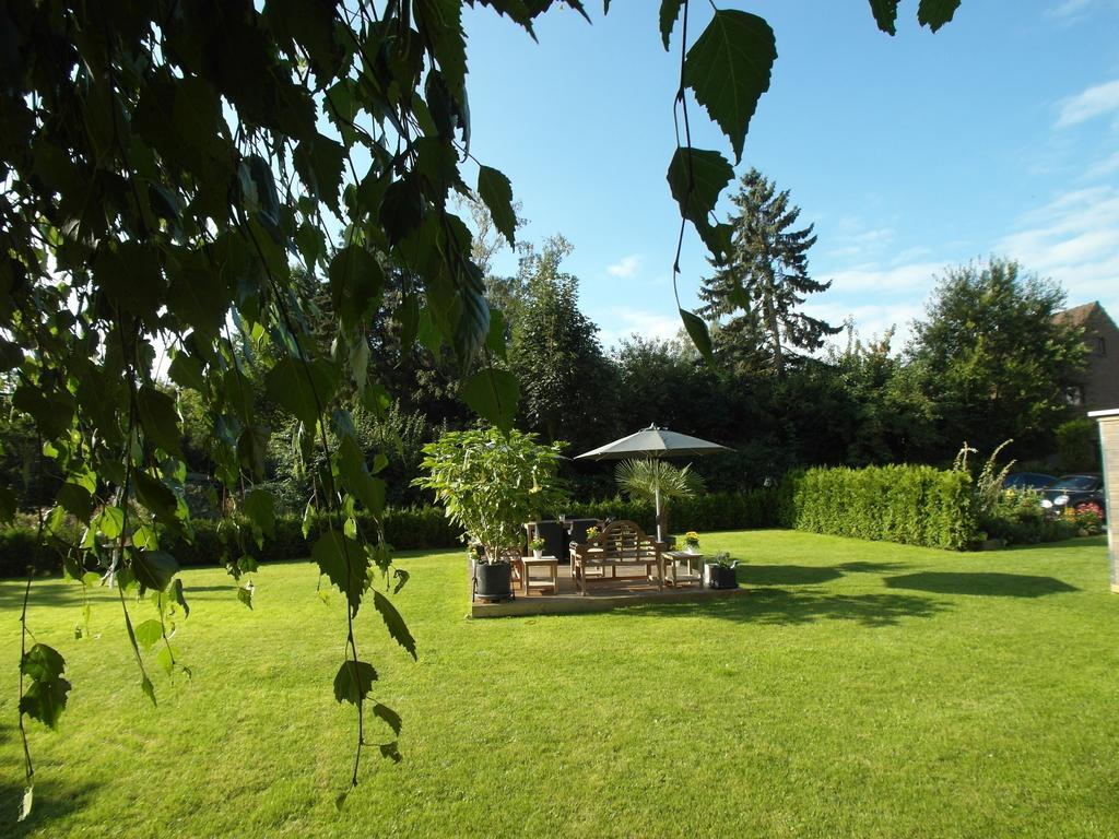 Bed & Breakfast Meerbusch Esterno foto